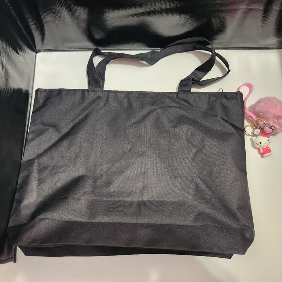 Hello kitty Bundle - Picture 2 of 4